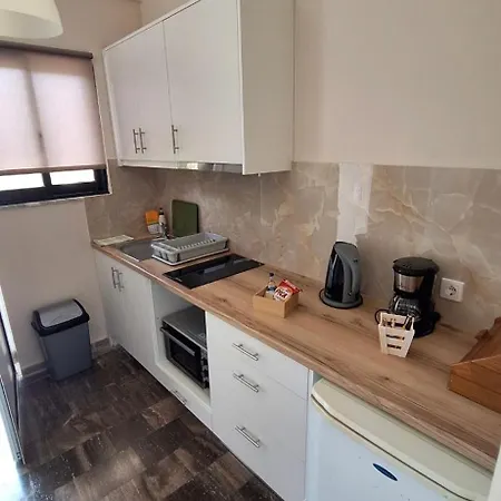 Antzela Apartment