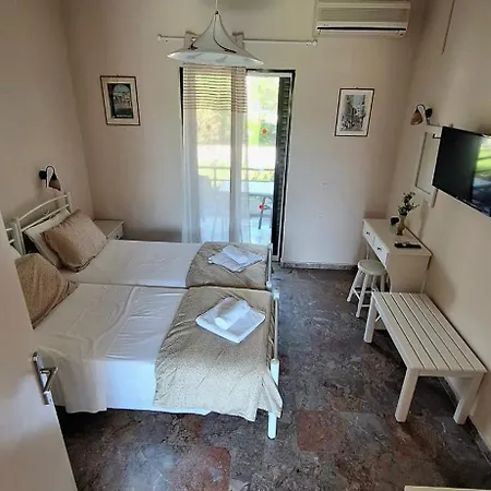 Antzela Apartment *
